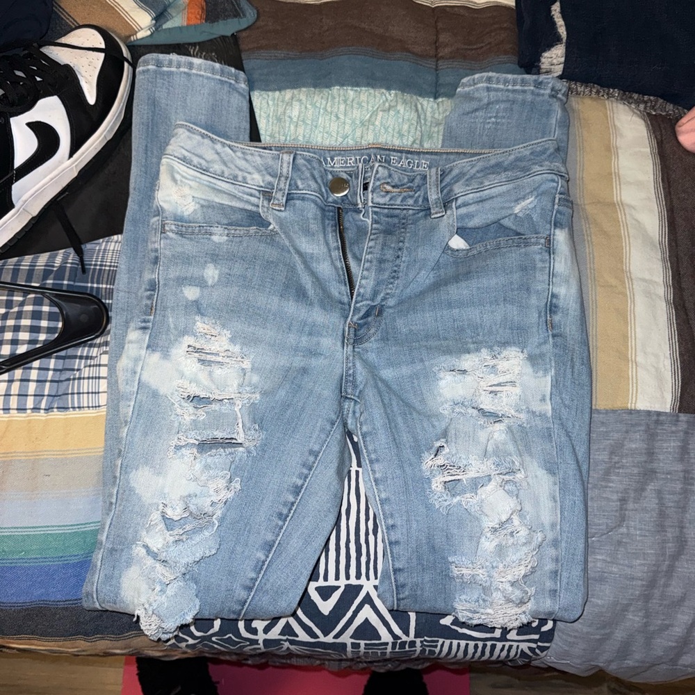 American Eagle Outfitters Light Blue High Rise Jeans